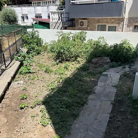 Istanberry - Ladies Premium Terrace كوشاداسيه