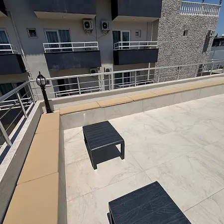 Istanberry - Ladies Premium Terrace * كوشاداسيه